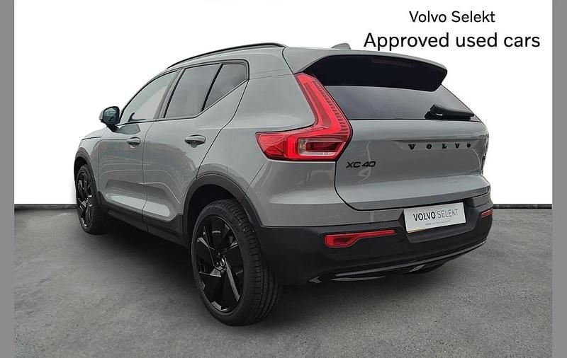 Used Volvo XC40 Plus 161 HP (118 kW) 2025 Grey SUV