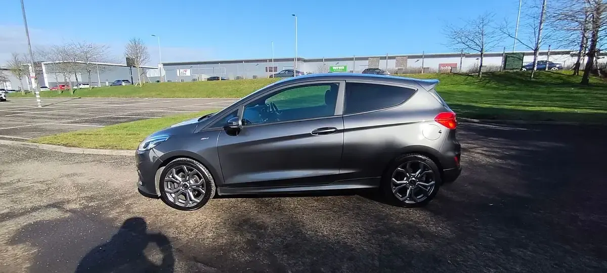 Begagnad Ford Fiesta ST-Line 100 HK (73 kW) 2019 Grå Halvkombi