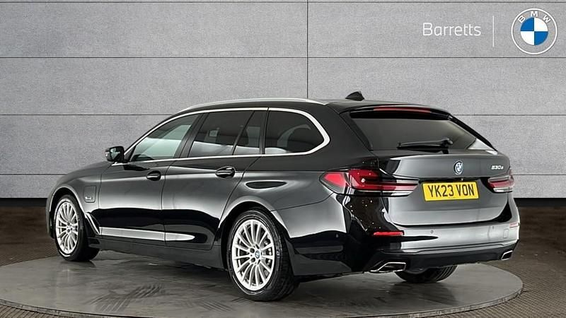Used BMW 530e Comfort Edition 288 HP (211 kW) 2023 Black Estate