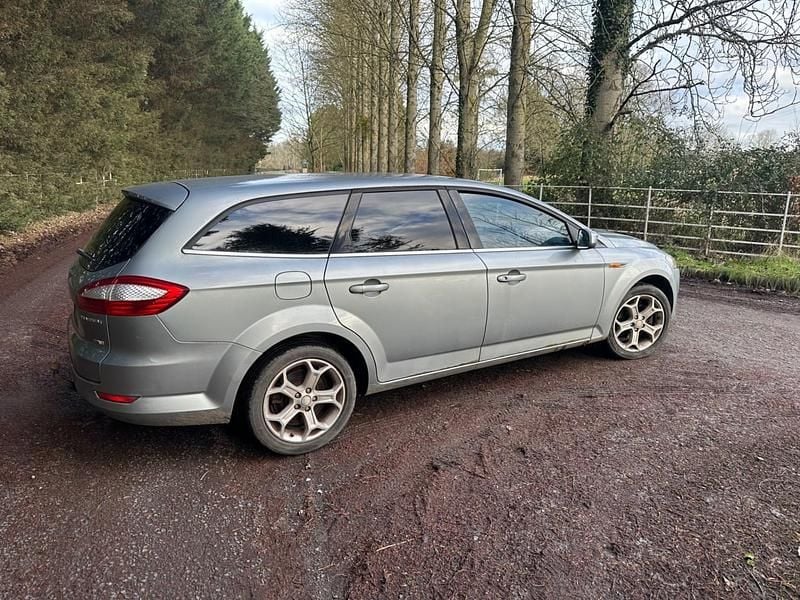 Used Ford Mondeo Titanium 2010 Silver Estate