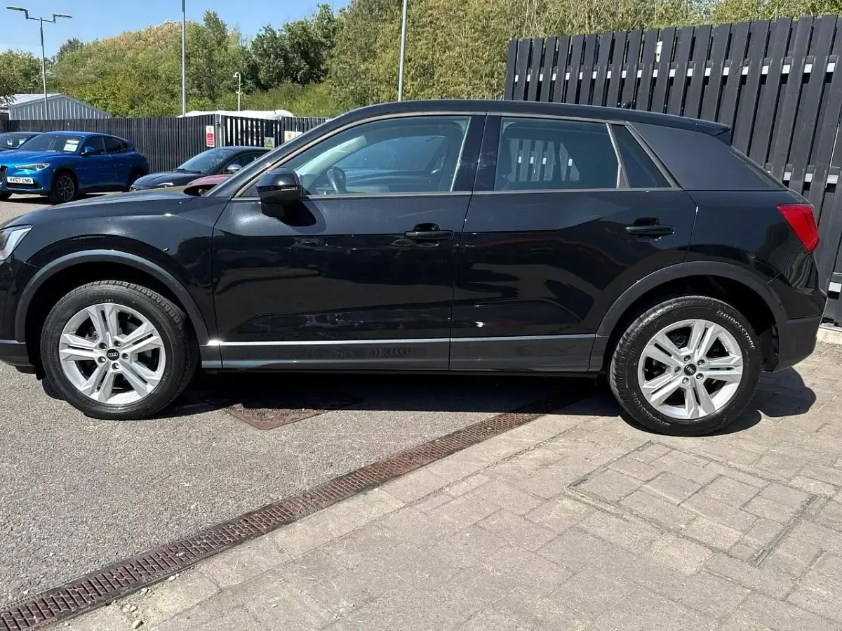 Used Audi Q2 Sport 148 HP (108 kW) 2023 Black SUV