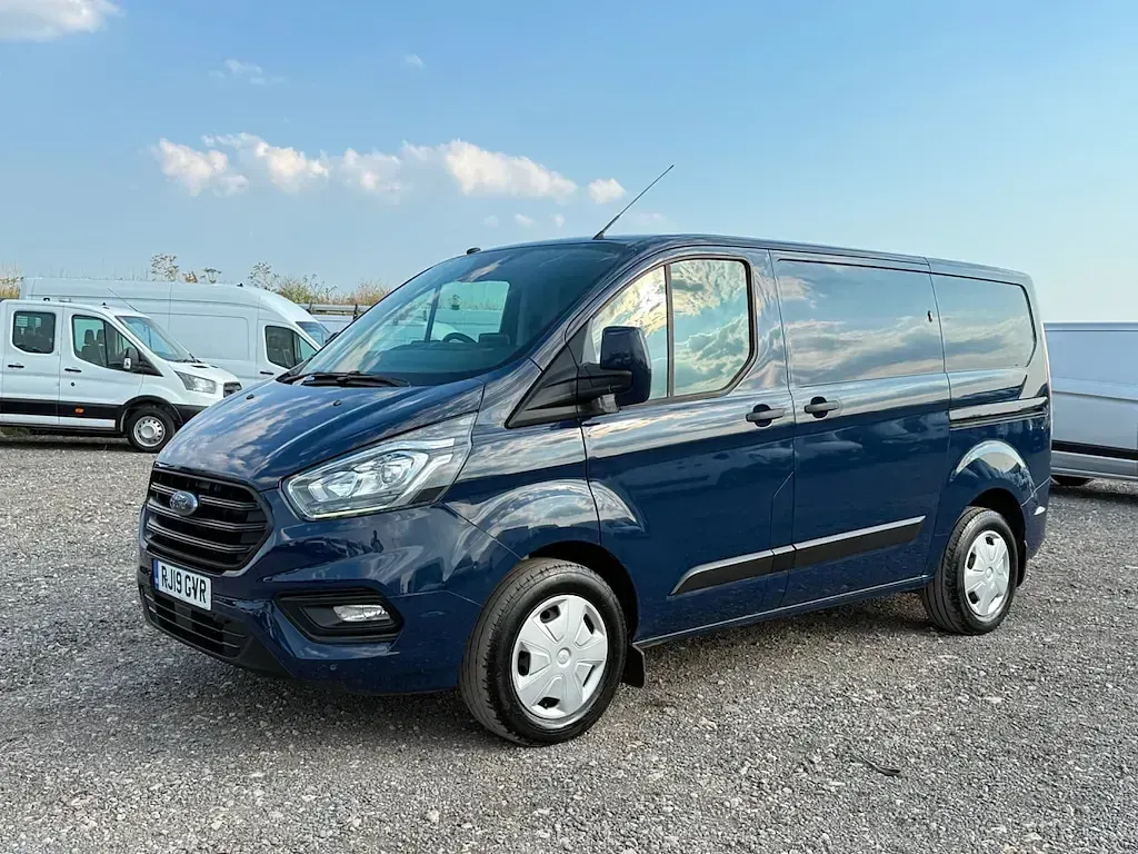 Used Ford Transit Custom Trend 130 HP (95 kW) 2019 Blue Van