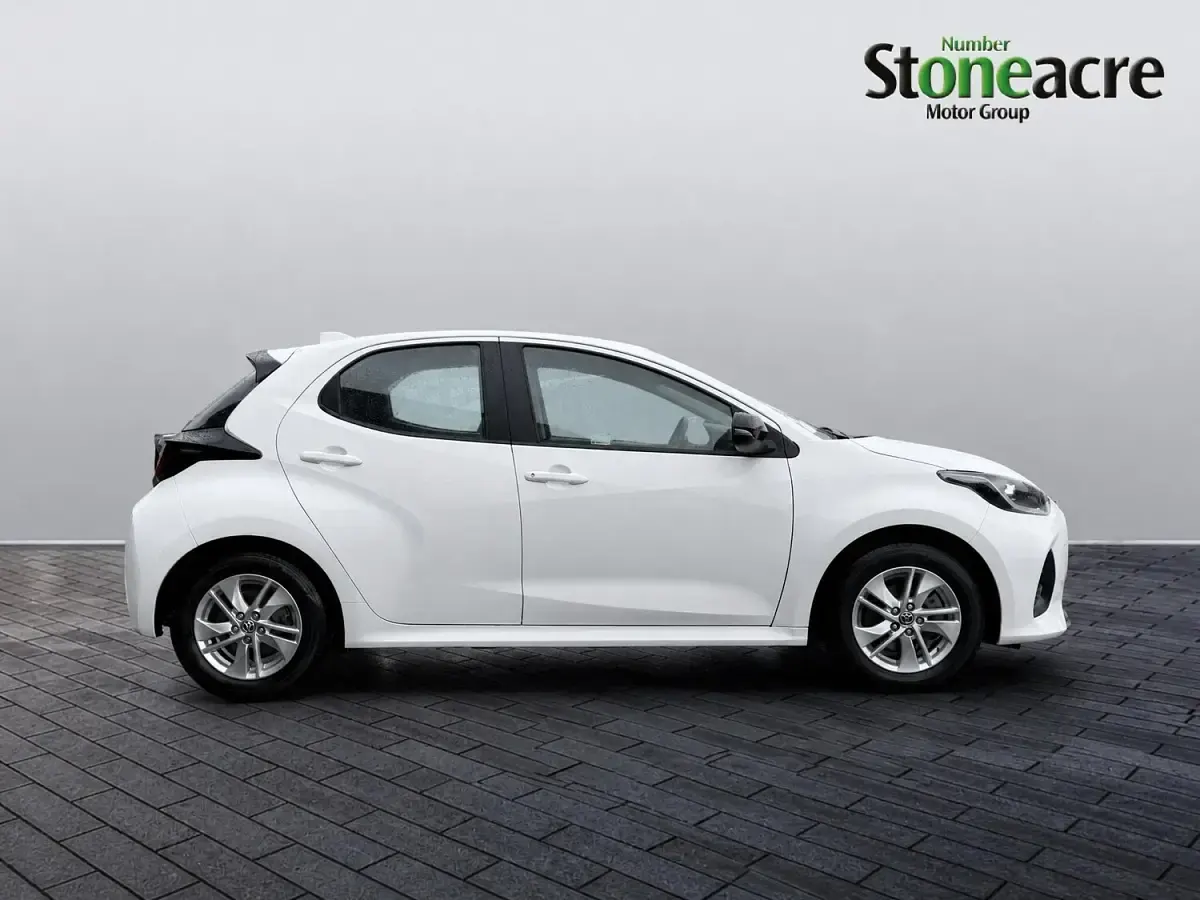 Used Mazda 2 Center-Line 114 HP (83 kW) 2024 White Hatchback