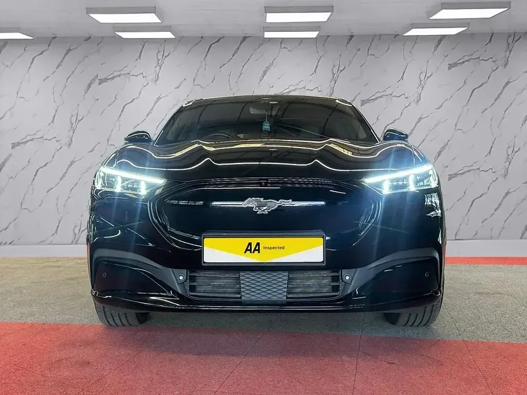 Begagnad Ford Mustang Extended Range 351 HK (258 kW) 2022 Svart SUV