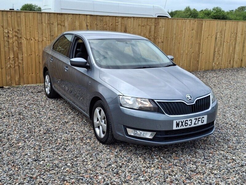 Grey Used 2013 Skoda Rapid SE Hatchback | £2,995 (Fair price) - Image 1/4