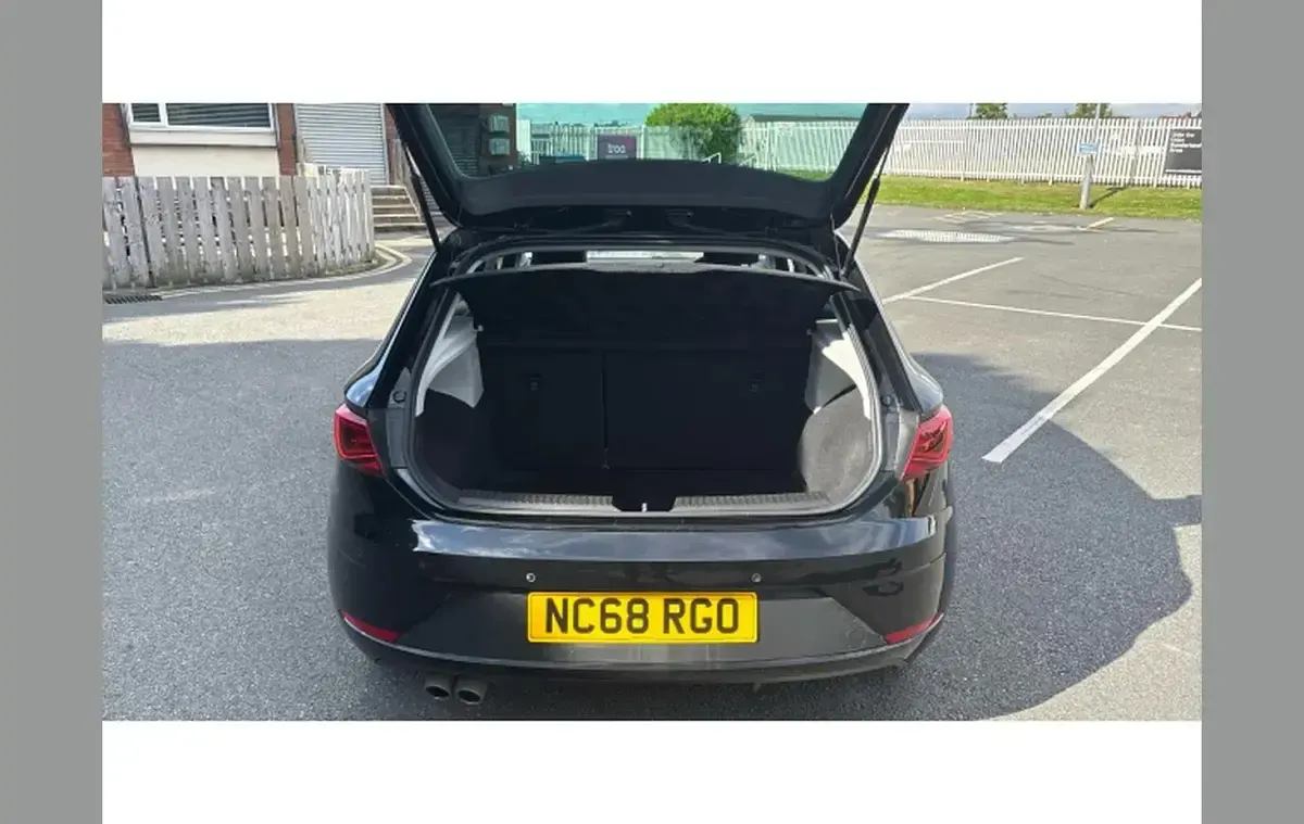 Used Seat Leon FR 128 HP (94 kW) 2019 Black Hatchback