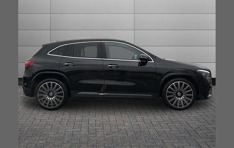 Used Mercedes GLA200 AMG Line Premium 161 HP (118 kW) 2024 Black SUV