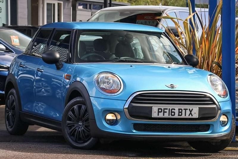 Blue Used 2016 Mini ONE Hatch Hatchback | £6,991 (Fair price) - Image 1/1