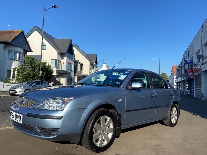 Blue Used 2005 Ford Mondeo Hatchback | £2,500 (A bit pricey) - Image 1/4