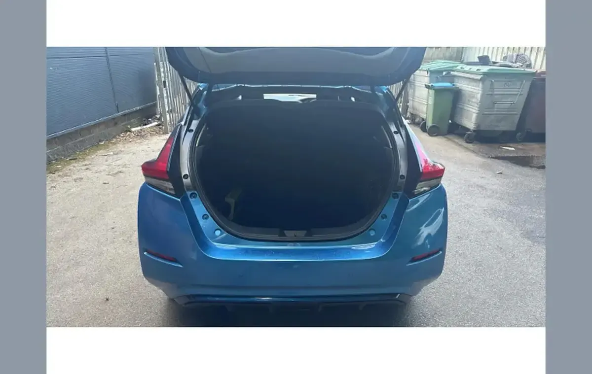 Used Nissan Leaf N-Connecta 108 kW (147 HP) 2020 Blue Hatchback