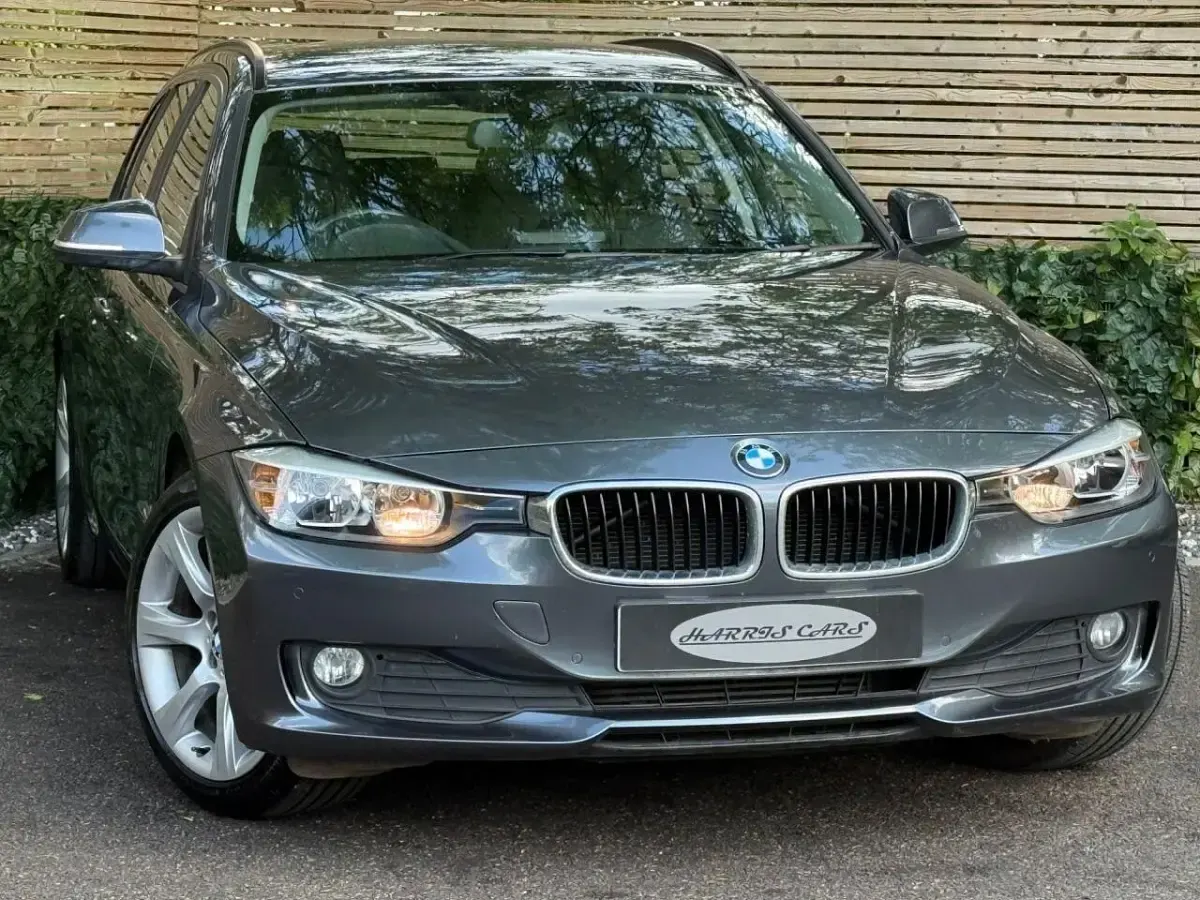 Begagnad BMW 320 2014 Grå Kombi
