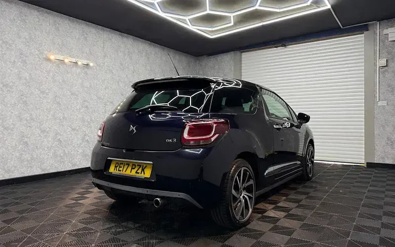 Used DS Automobiles DS3 Prestige 110 HP (80 kW) 2017 Blue Hatchback