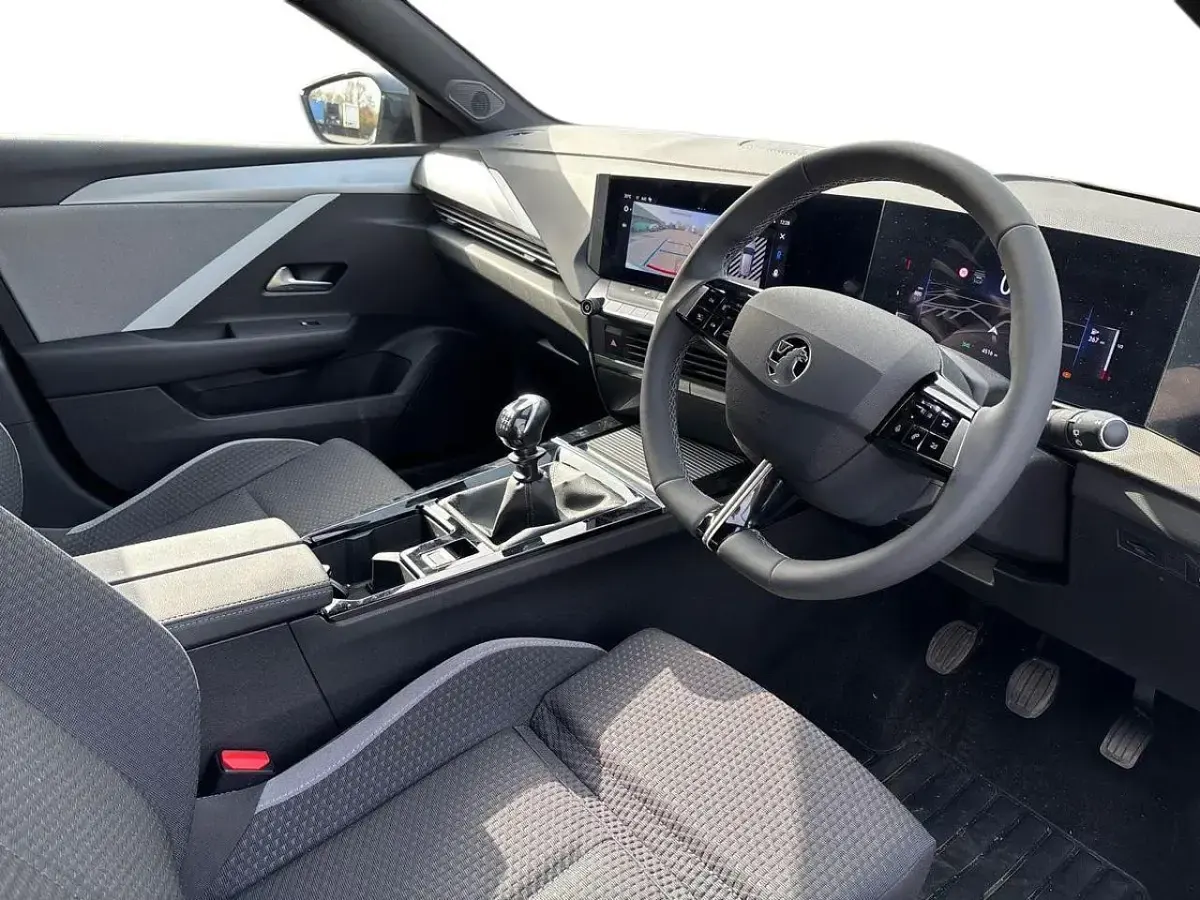 Used Vauxhall Astra S 128 HP (94 kW) 2025 Grey Estate