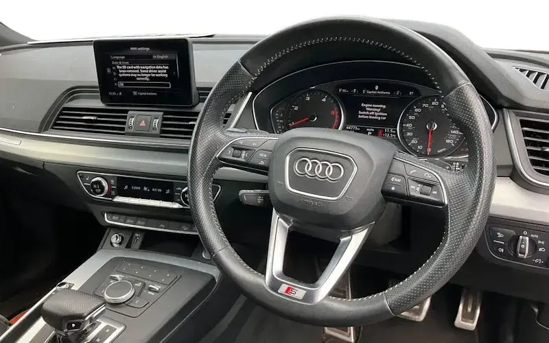 Used Audi Q5 S-Line 190 HP (139 kW) 2019 White SUV