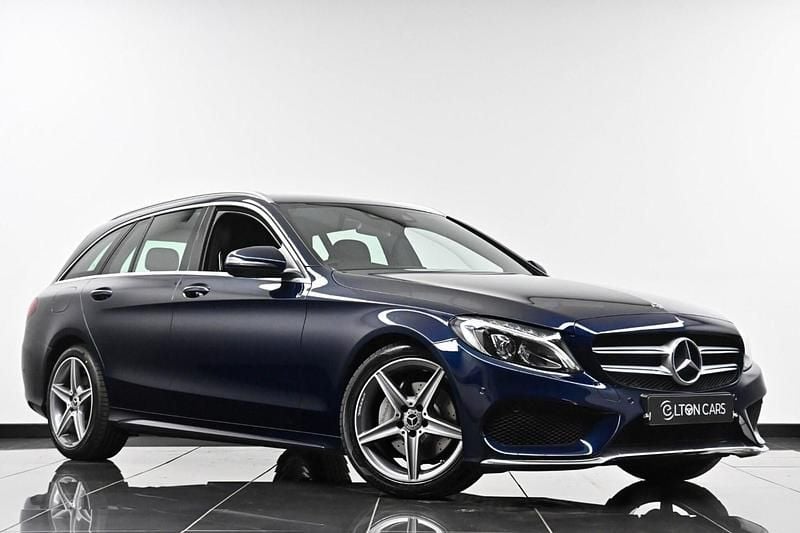 Begagnad Mercedes C220 AMG line 2018 Blå Kombi