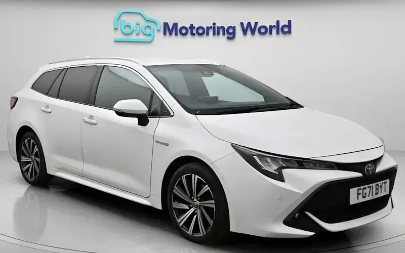 Usado Toyota Corolla Design 184 HP (135 kW) 2021 Carrinha