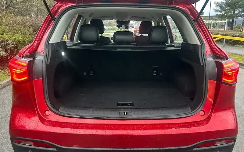 Used MG HS Excite 162 HP (119 kW) 2023 Red SUV