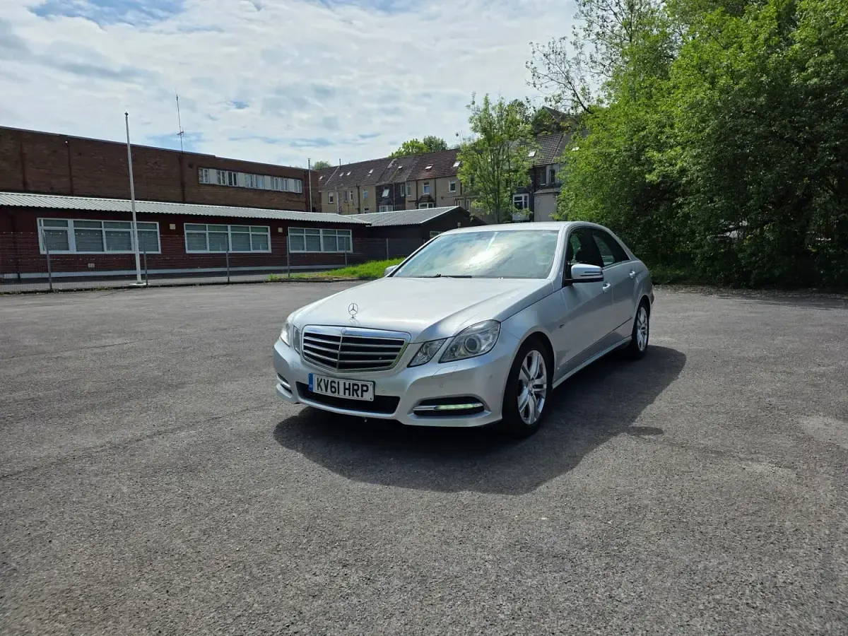 Used Mercedes E250 Avantgarde 2011 Silver Sedan
