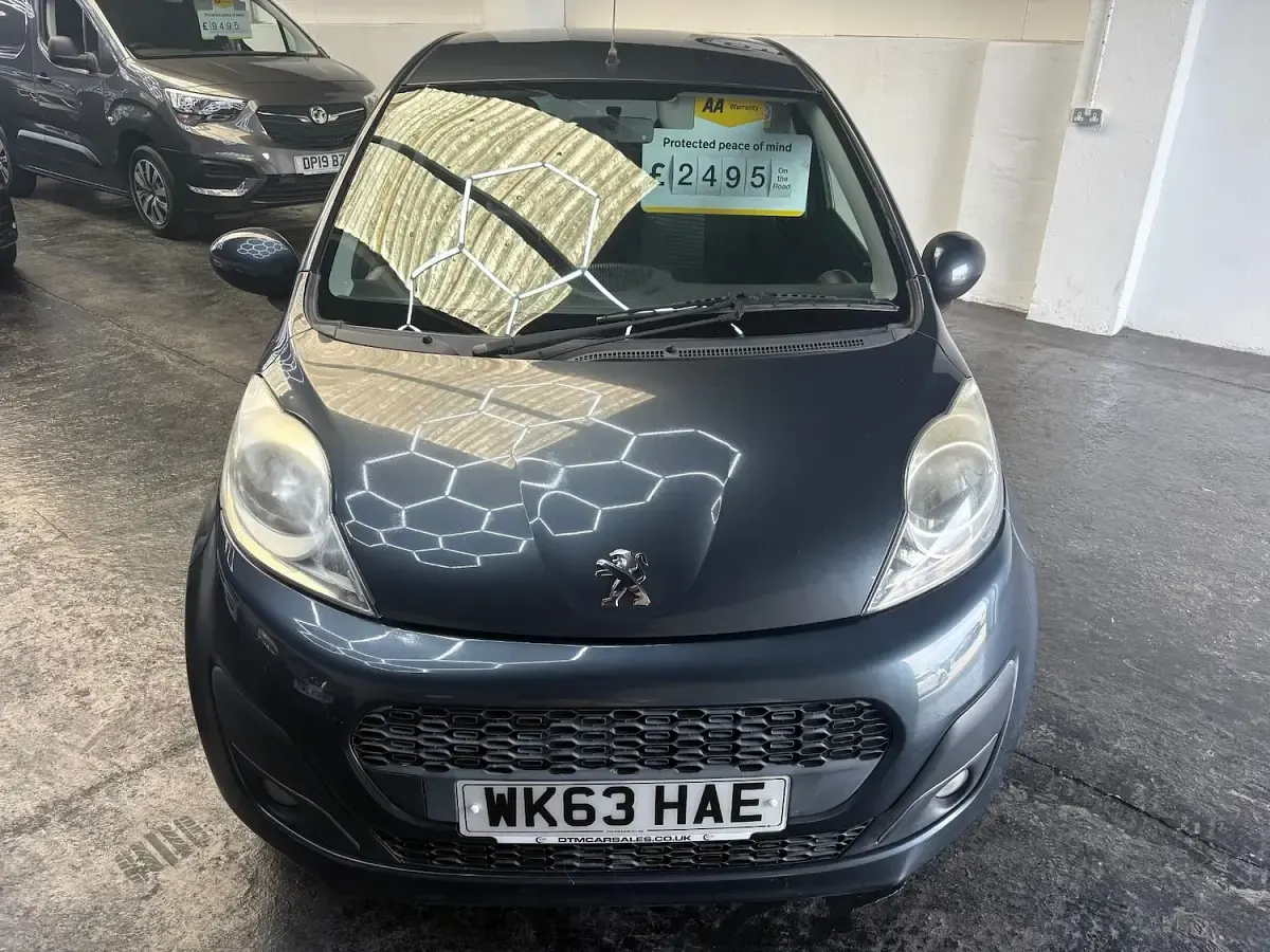 Used Peugeot 107 Active 68 HP (50 kW) 2013 Grey Hatchback