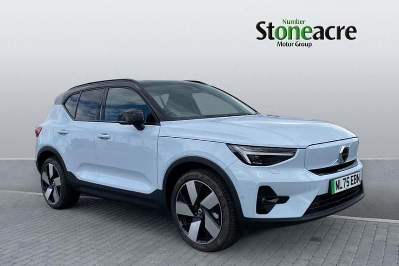 New 2025 Volvo EX40 Ultra SUV | £46,623 (Super price) - Image 1/1