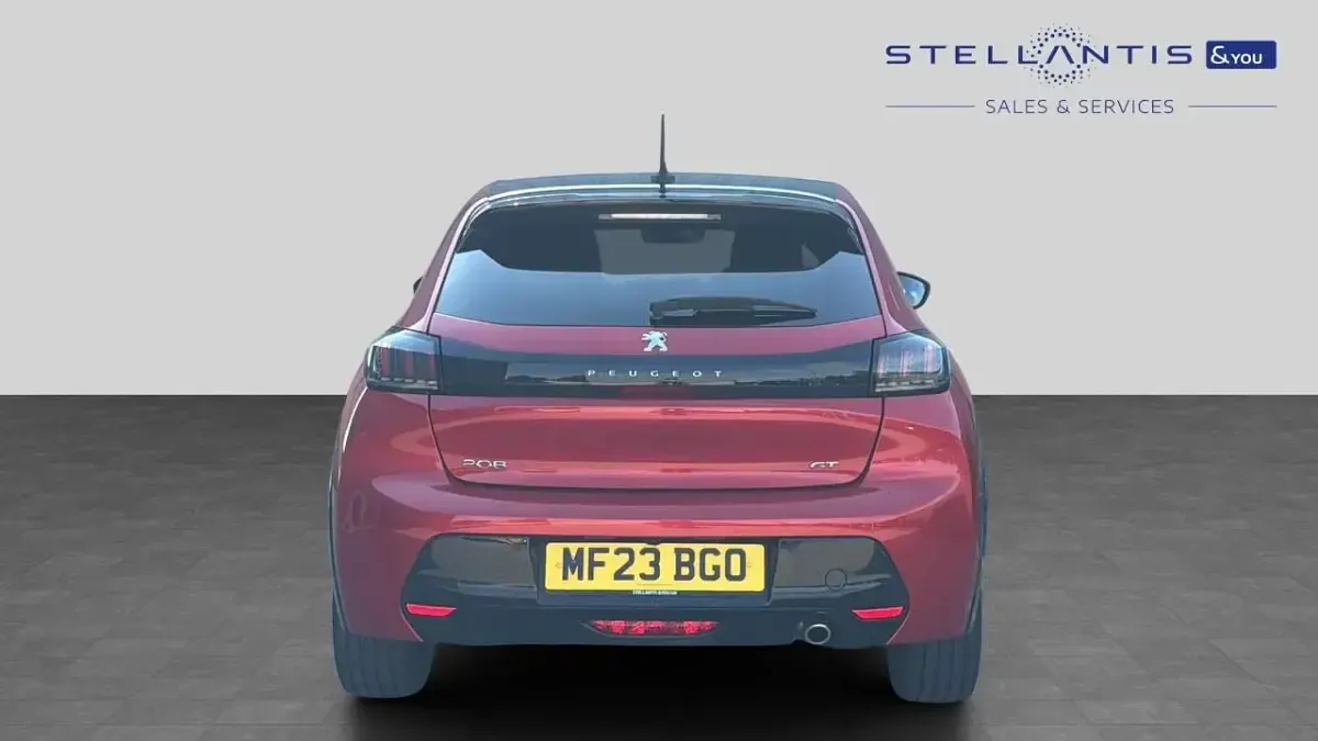 Used Peugeot 208 GT 99 HP (72 kW) 2023 Red Hatchback