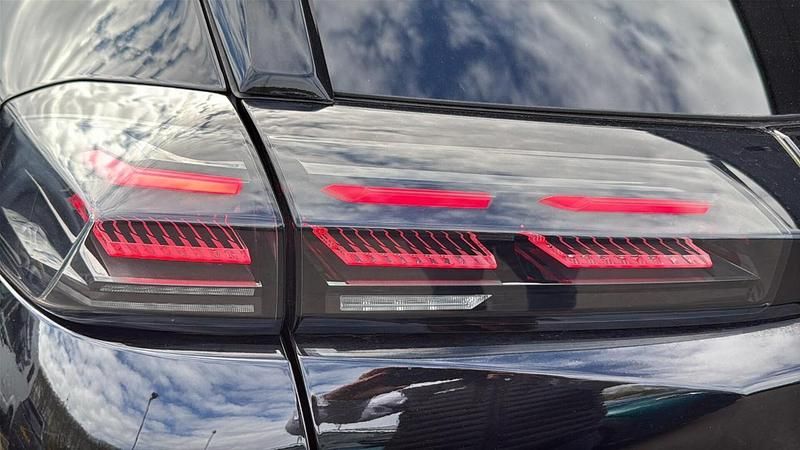 Used Peugeot 2008 Allure 129 HP (94 kW) 2023 Black SUV