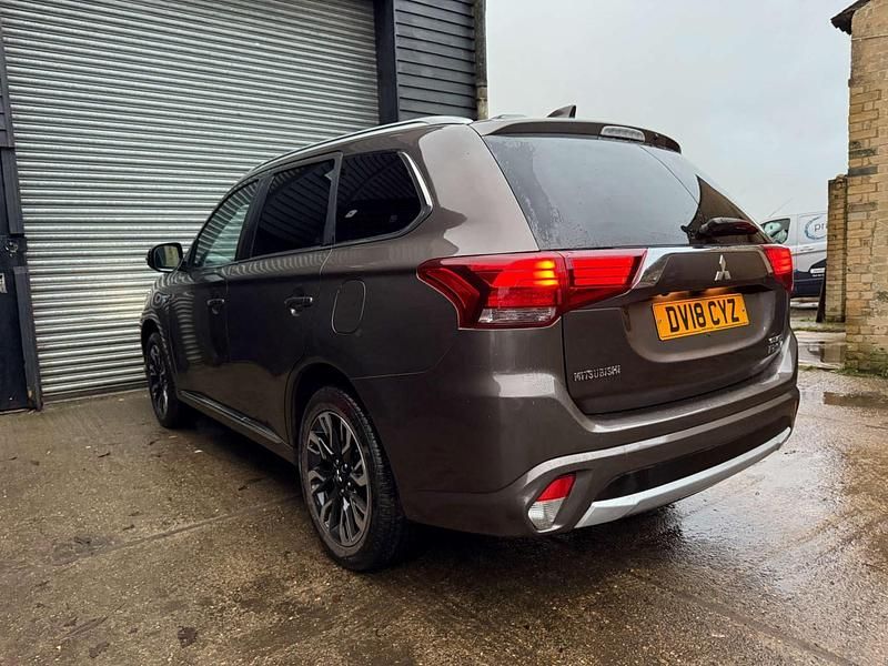 Usado Mitsubishi Outlander P-HEV 2018 Castanho SUV