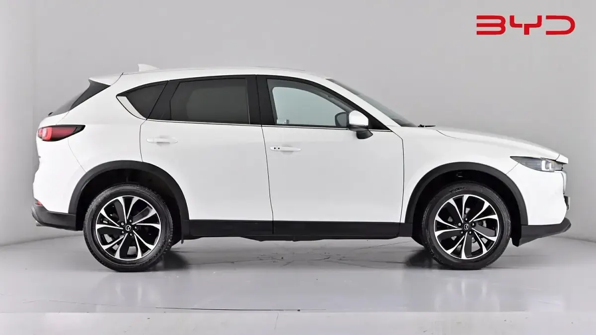 Used Mazda 6 Exclusive-Line 165 HP (121 kW) 2024 Arctic white SUV