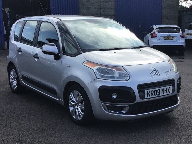 Silver Used 2009 Citroën C3 Picasso VTR Sport MPV | £2,995 (Fair price) - Image 1/4