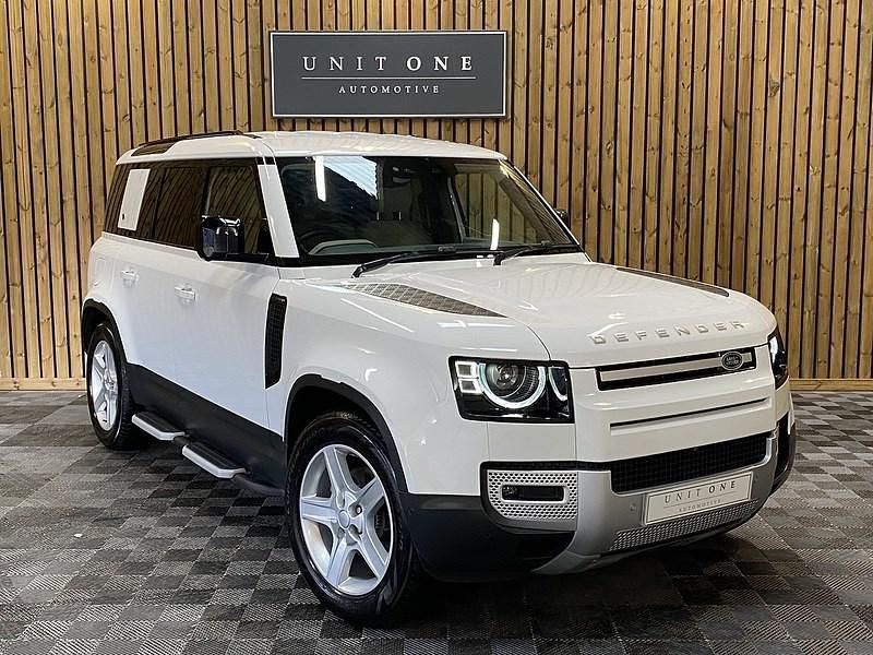 White Used 2022 Land Rover Defender SE SUV | £45,500 (Super price) - Image 1/3
