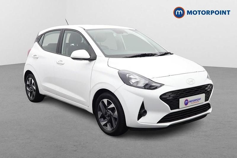 Used Hyundai i10 Advanced 2025 White Hatchback