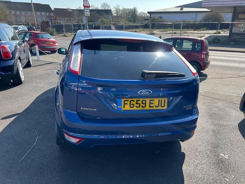 Used Ford Focus Zetec 110 HP (80 kW) 2009 Blue Hatchback