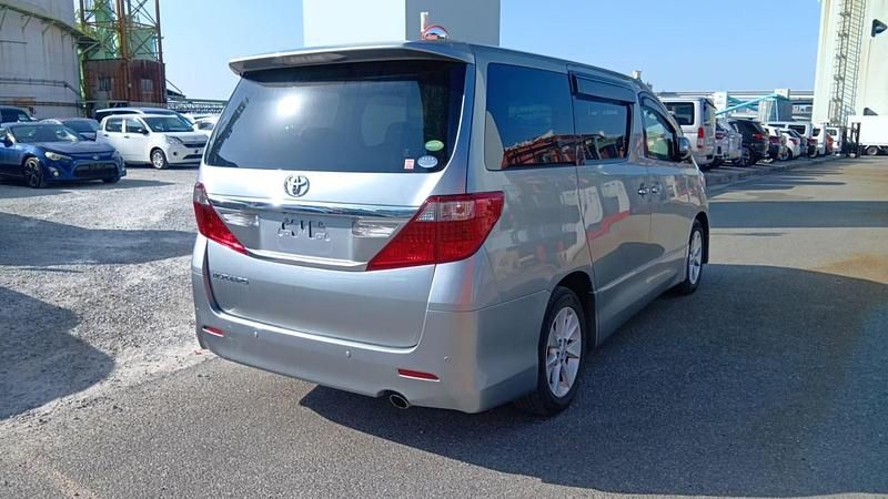 Begagnad Toyota Alphard 2012 Grå Minibuss