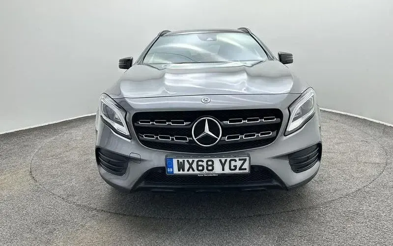 Used Mercedes GLA250 AMG Line Premium Plus 211 HP (155 kW) 2019 SUV
