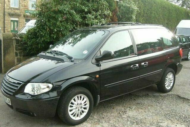 Used 2005 Chrysler Voyager MPV | £2,500 - Image 1/4