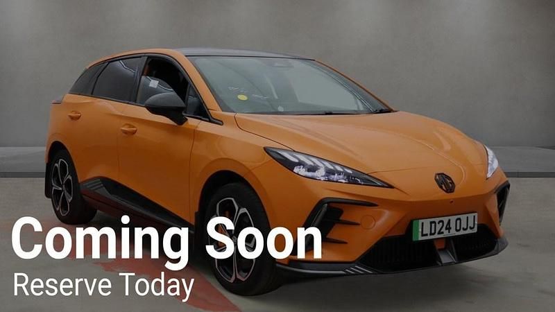 Used MG MG4 EV 319 kW (435 HP) 2024 Orange Hatchback