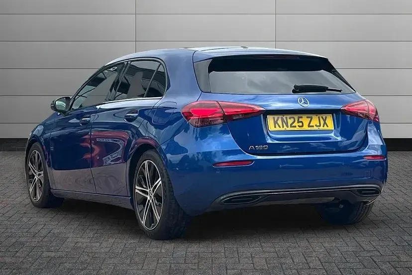 Used Mercedes A180 Sport Edition 148 HP (108 kW) 2025 Blue Hatchback
