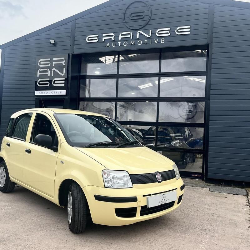 Używany Fiat Panda Active 2010 Żółty Hatchback