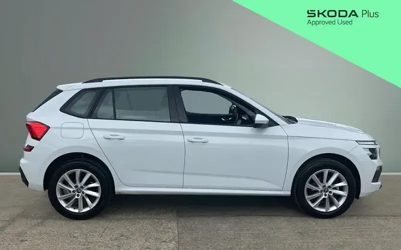 Used Skoda Kamiq SE 95 HP (69 kW) 2025 White SUV