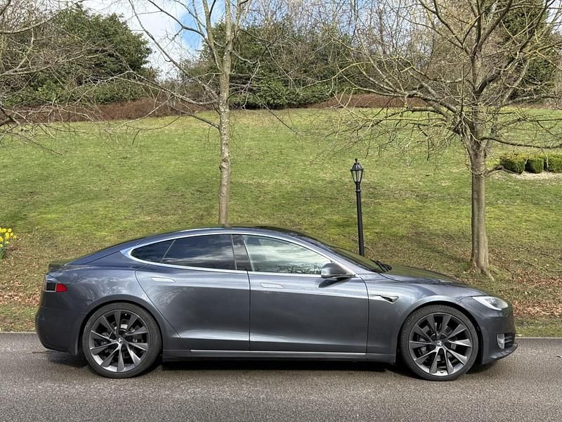 Używany Tesla Model S 397 kW (541 KM) 2020 Szary Hatchback