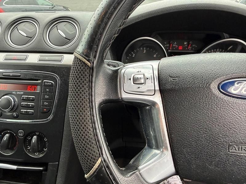 Begagnad Ford Galaxy Zetec 2013 Blå Minibuss