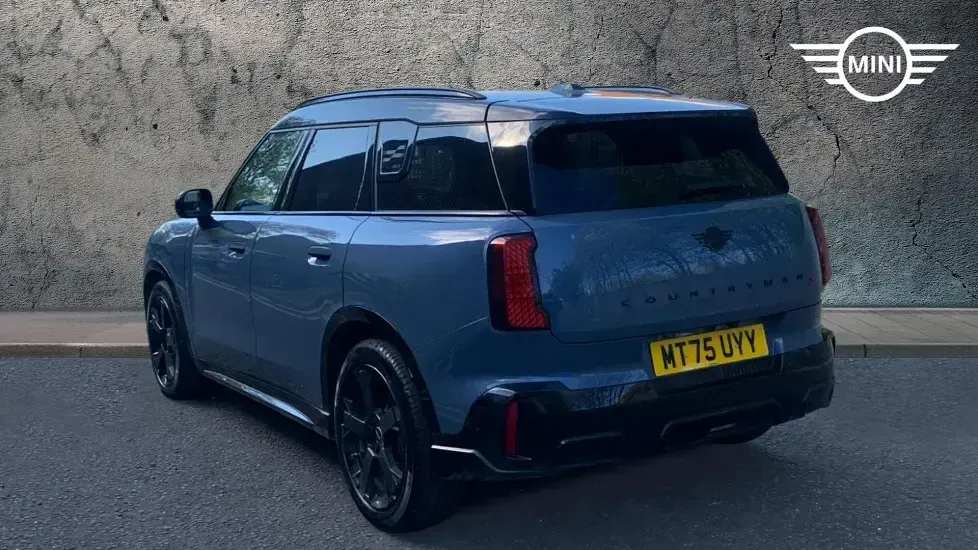 Używany Mini Countryman 215 KM (158 kW) 2025 Niebieski SUV