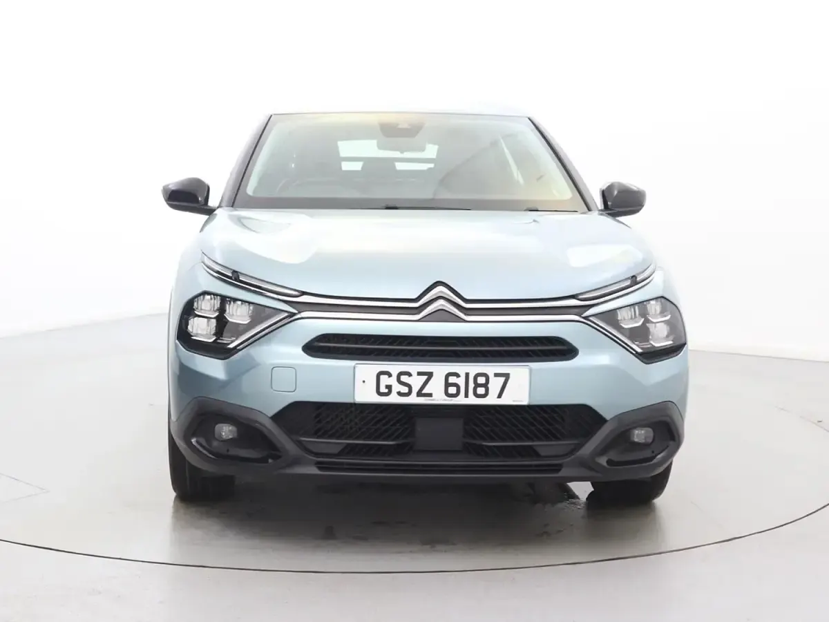 Używany Citroën C4 PureTech 130 KM (95 kW) 2022 Niebieski Hatchback