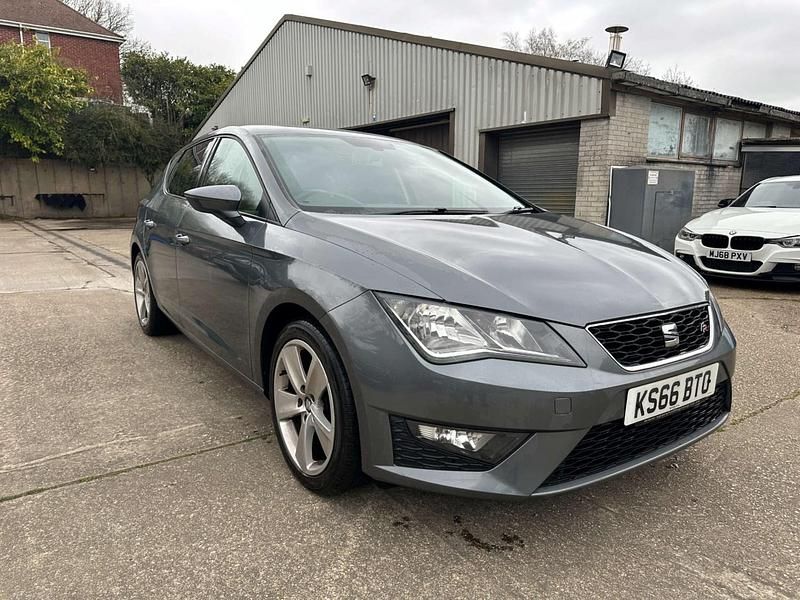 Used Seat Leon FR 150 HP (110 kW) 2016 Grey Hatchback