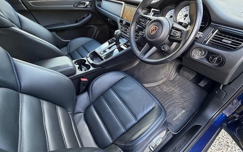 Used Porsche Macan 265 HP (194 kW) 2025 SUV