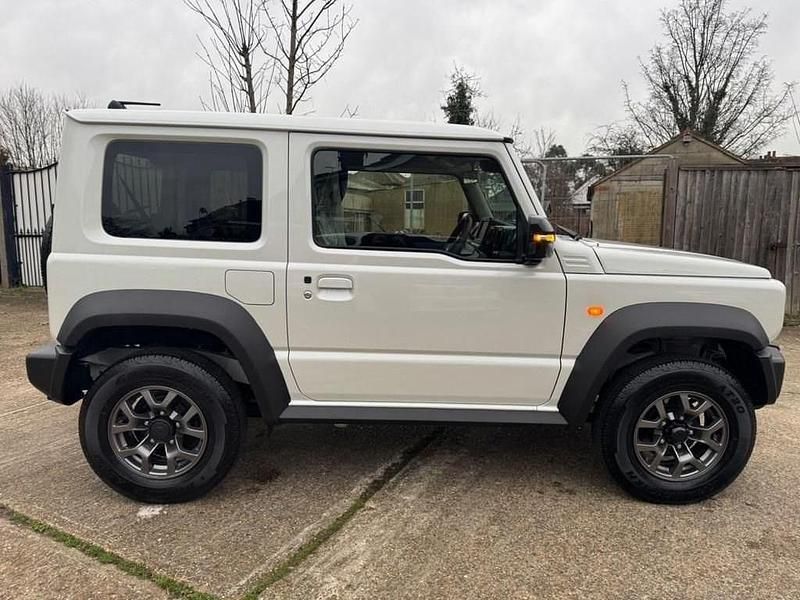 Used Suzuki Jimny 101 HP (74 kW) 2024 White/black SUV