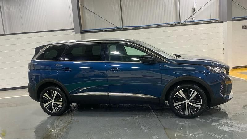 Used Peugeot 5008 GT 131 HP (96 kW) 2023 Blue SUV