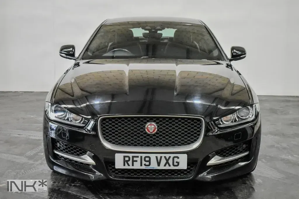 Used Jaguar XE Ingenium 200 HP (147 kW) 2019 Black Sedan
