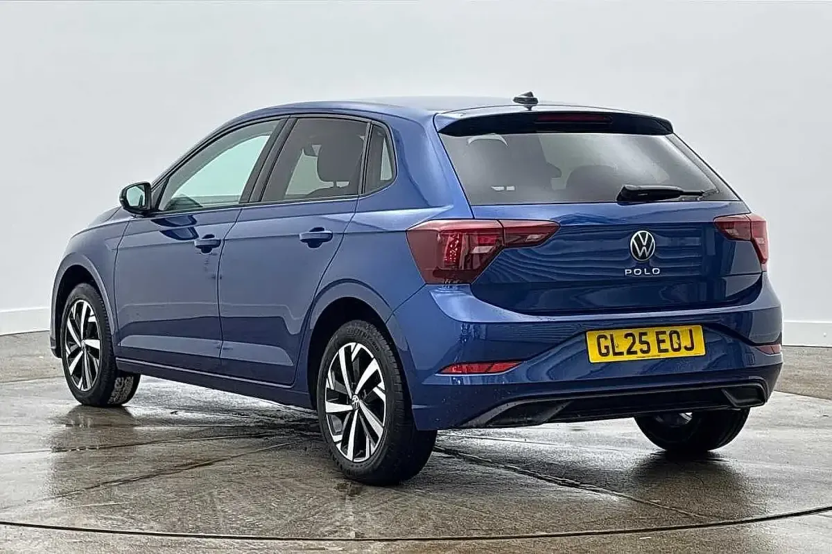 Used VW Polo Match 95 HP (69 kW) 2025 Blue Hatchback