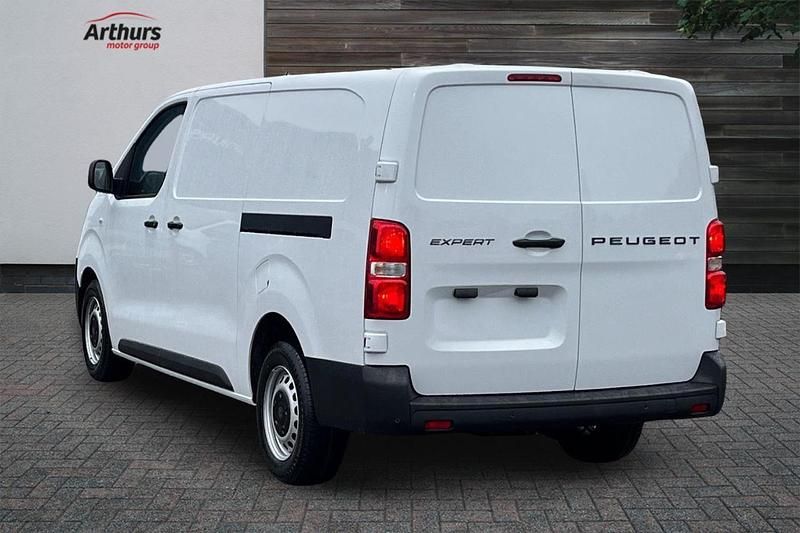 New Peugeot Expert 118 HP (86 kW) 2026 White Van